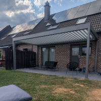 Pergola Bioclimatique IZI : Design moderne et confort sur mesure à Fléron