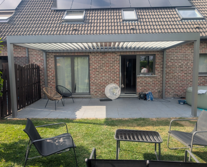 Pergola Bioclimatique IZI : Design moderne et confort sur mesure à Fléron