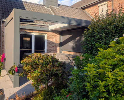 Pergola Bioclimatique Rétractable OPEN R installée à Retinne