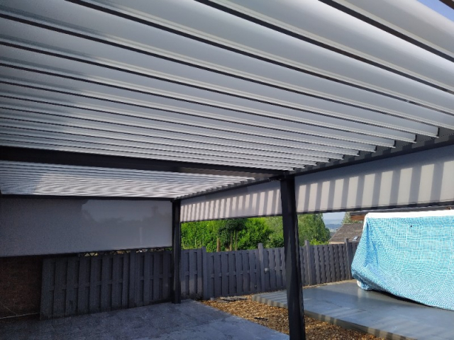 Theux : Une pergola bioclimatique, alliance parfaite entre patrimoine et modernité