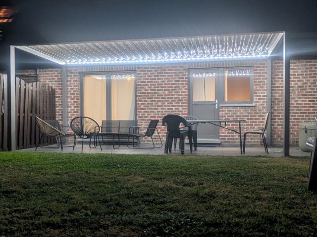 Comment intégrer l'éclairage LED dans sa pergola pour en profiter toute l'année ?