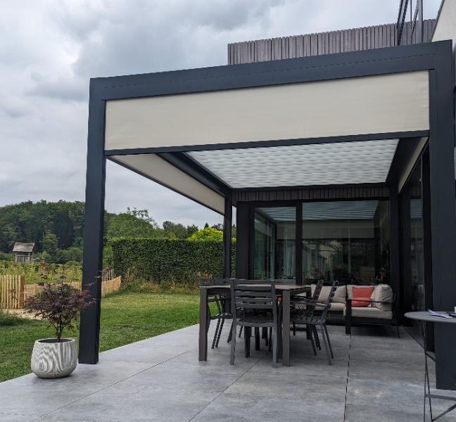 Installation d'une pergola réctrable (modèle OPEN R2) à Arlon