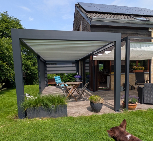 Installation d'une pergola bioclimatique IZI à Aywaille